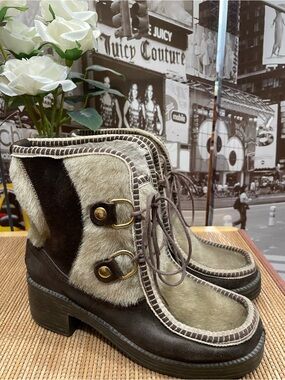 Vintage Ankle Boots Brown Suede Leather Booties Lace-up, Italy, US SZ 7, RARE